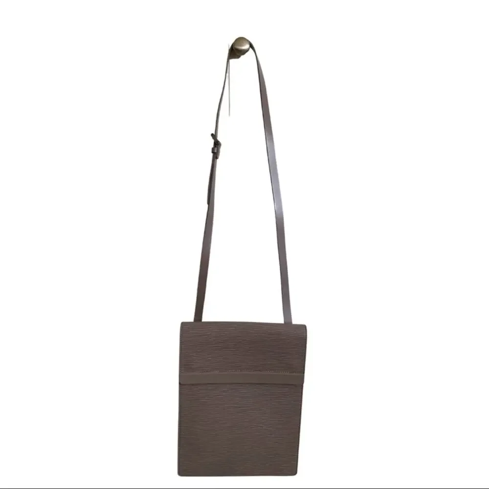 Louis Vuitton Vintage Lavender Epi Crossbody Ramatuelle